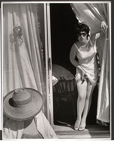 Illustration for article titled The Supermodel's Household Savings Plan